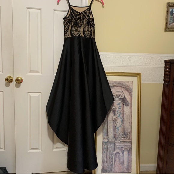 Crystal Doll Black /Beige Sequined High Low Formal Dress Size 0 - Picture 14 of 14